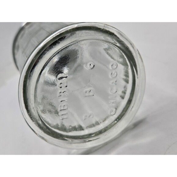 VTG Clear Glass Ribbed Sugar Dispenser Metal Cap 11B1321 Chicago USA Open Hole - Picture 8 of 8